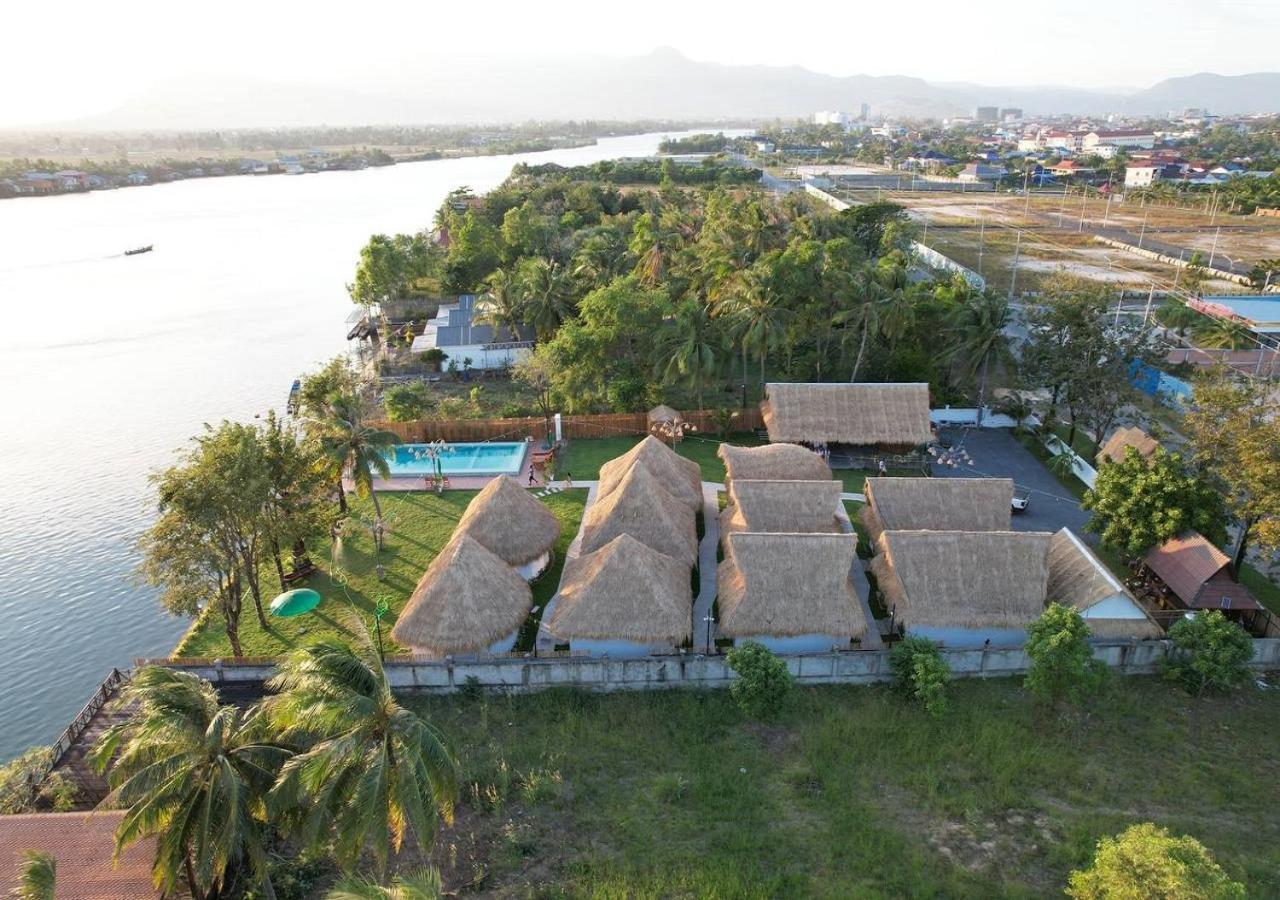 Sea Sand Resort Kampot Exterior foto