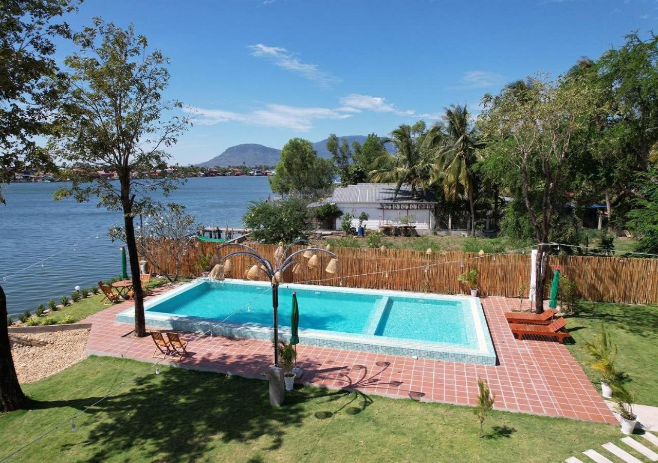 Sea Sand Resort Kampot Exterior foto